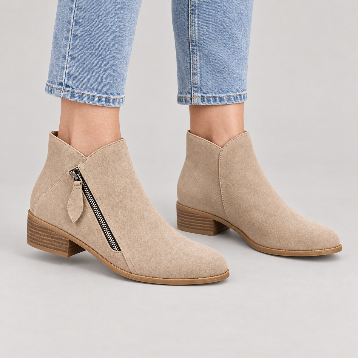 codex-shoes-lot1::Beige::04-model