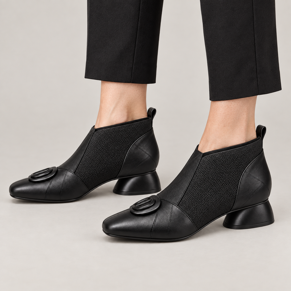 codex-shoes-lot1::Black::04-model