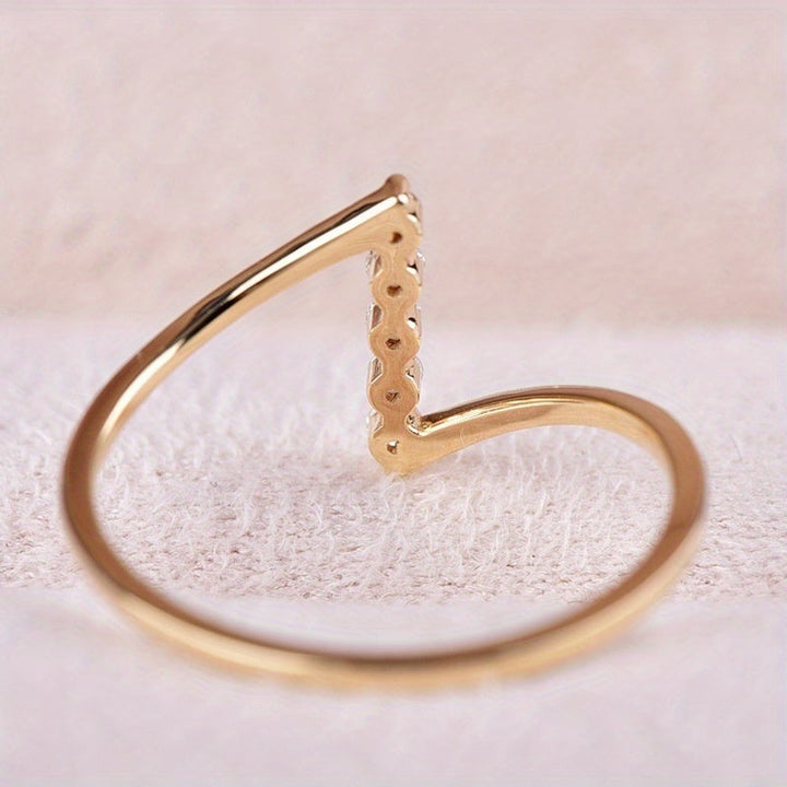 White Gold Dainty Z-Shaped Zirconia Ring