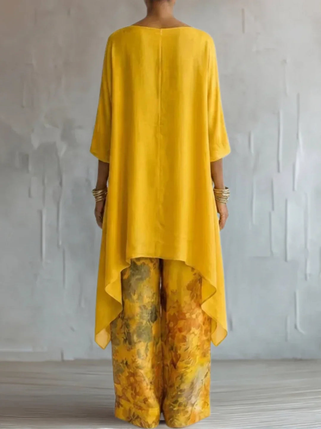 Serafina | Asymmetrical Fluid Floral Set