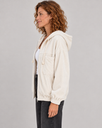 L5-CHARLY-White-02-side