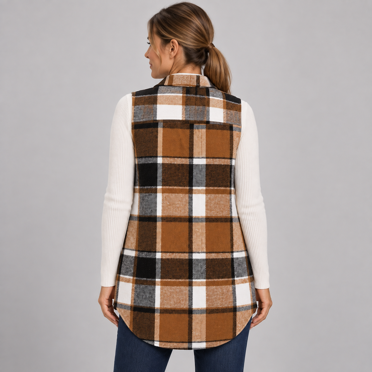 DELILA-Brown-03-back