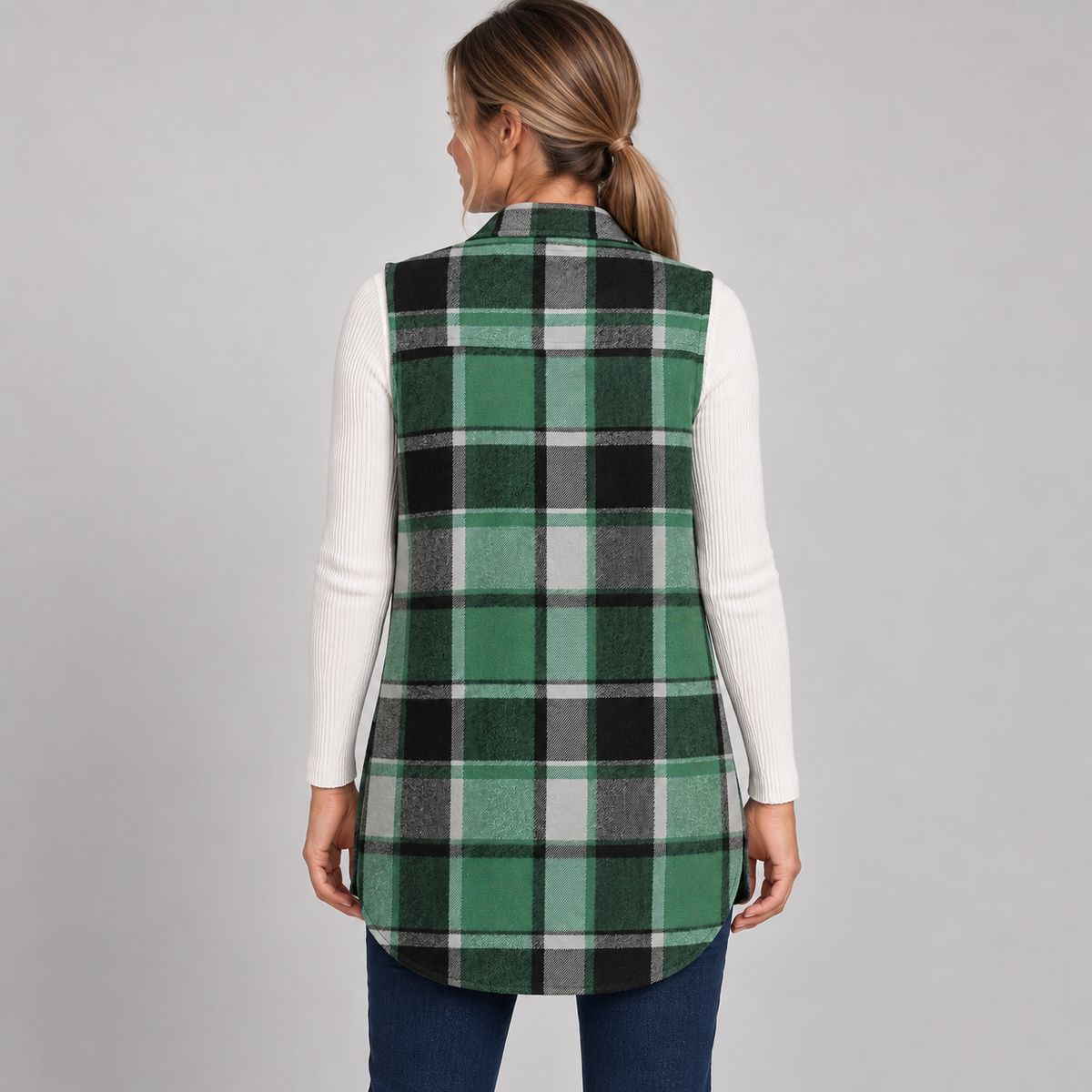 DELILA-Green-03-back