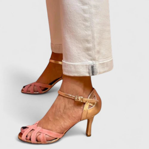 Danariah | Tailored Sophisticated Pumps