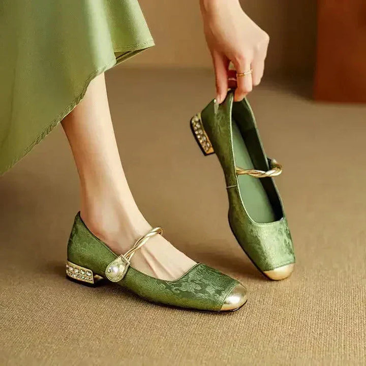Mestelle | Pearl Strap Vintage Mary Jane Heels