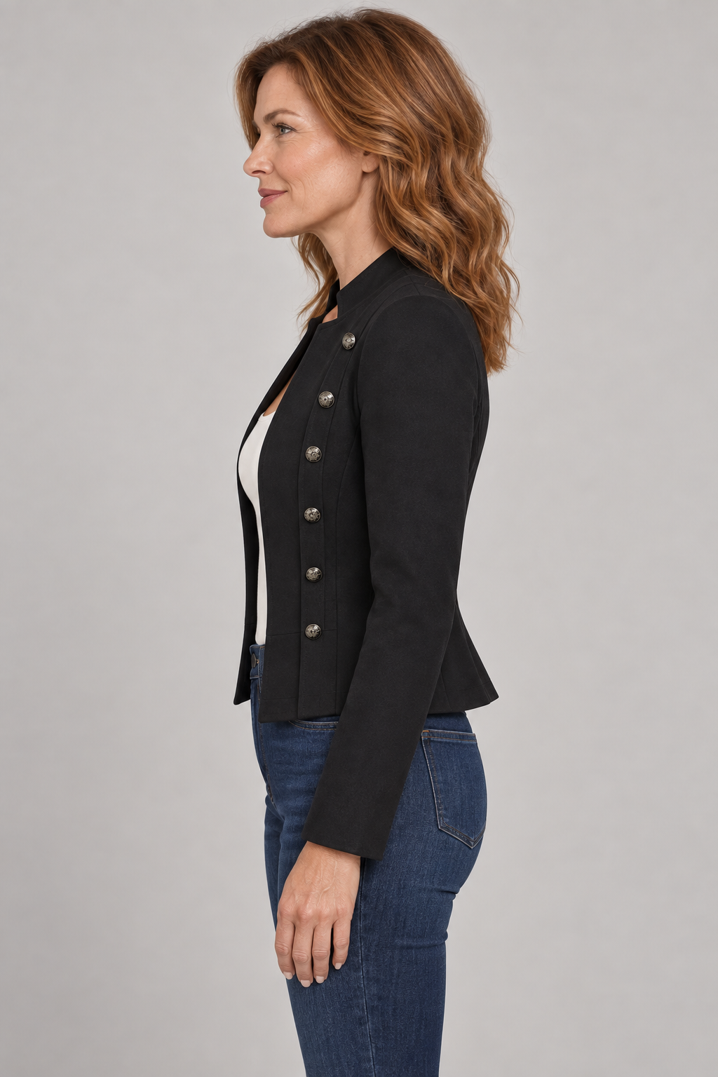 L5-TASMIN-Black-02-side