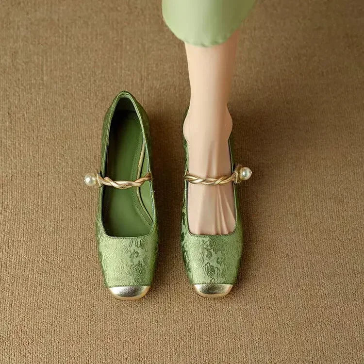 Mestelle | Pearl Strap Vintage Mary Jane Heels
