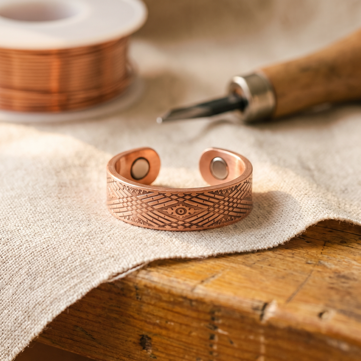 Odette | Crosshatch-Engraved Copper Ring