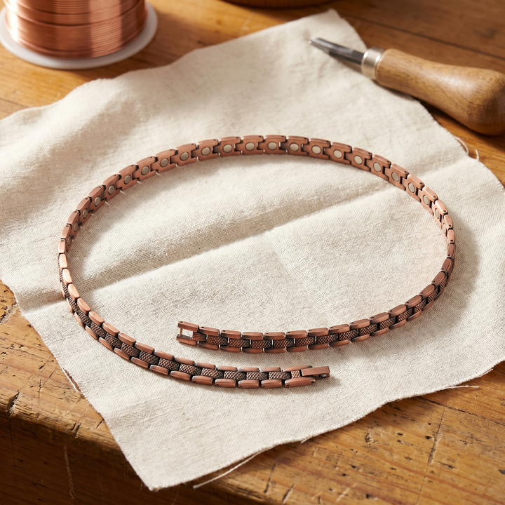 Holly | Mixed-Texture Copper Link Necklace