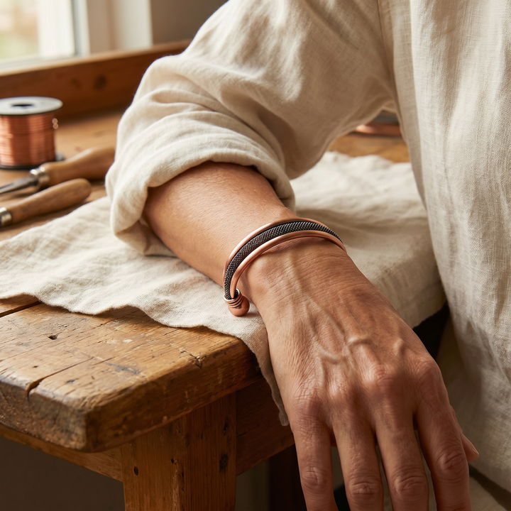 Luna | Tensioned Mesh Copper Rail Bracelet